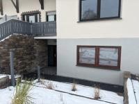 Maxi-Apartment Bodanum - mit eigener Terrasse - naturnahe Ortsrandlage - VDSL - 10 min zum Nürburgring - B&B Bodenbach