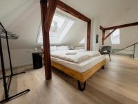 Maybach Apartments - Modernes & zentrales Studio in Altstadtvilla - Bodenseenähe - Parkplatz - Klimaanlage - B&B Friedrichshafen