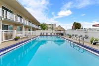 Tropic Breeze Unit 12 Madeira Beach Second Floor - B&B