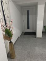 Hani's grosse Wohnung mit Garten - B&B