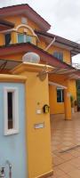 Skudai close to JB Town Corner House - B&B