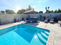 Disneyland Retreat-Pool Spa Game - B&B