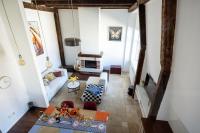 W Home - Great Synagogue - Charming Central Apartment - Sleeps 4 - B&B Budapest