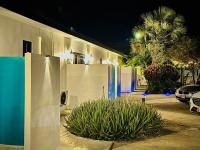 Eagle Stays Aruba-NEW Charming One Bedroom Retreat, Cozy & Close to Eagle Beach! - Bed and Breakfast