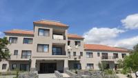 Apartamento de 2 dormitorios con balcón