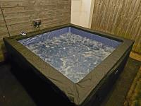 3 Bed House Etihad Stadium, COOP LIVE Private Parking With Optional HOT TUB - B&B