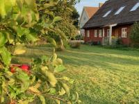 Naturnära boende med 6 sovplatser och 120 m2 på Ängaröds Gård - B&B