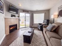 Inn Building Condo 107 - B&B Garden City