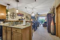 2BR Village At Indian Point 1303 near SDC - Free Tickets Daily up to $500 - Bed and Breakfast Branson