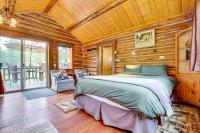 Montana Mountain Getaway - 1 Mi to Yellowstone! - Ferienwohnung Cooke City