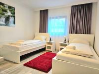 Apartment mit 4 Schlafzimmern und einem Balkon