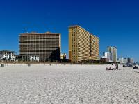 New Calypso Beach Resort Corner Unit Sleeps 8! by Dolce Vita Getaways PCB - B&B Panama City Beach
