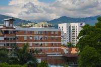 Apartamento Sur De Cali Santa Anita Excelente Ubicación - Chambres d'hôtes Cali
