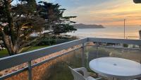 Appartement balcon vue mer, séjour bord de plage en couple - B&B Trébeurden