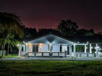 Homestay Villa D'Manggis - B&B