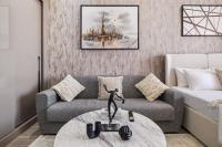Upscale Studio in Binghatti Crystals DSO - Chambres d'hôtes Dubaï