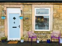 Tin Lid Cottage - cosy ground floor flat - B&B