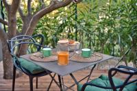 Studio avec grande terrasse YourHostHelper - B&B Villafranca