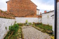 Charming Home in Chester by 53 Degrees Property, Ideal for Family Getaways, Central Location! - B&B