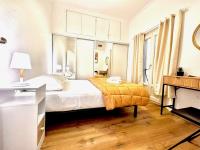 ApartHotel Riviera - Maison de la Poissonnerie - Vieille Ville - Grand Appartement 3 piece AC - 5min de la Promenade des Anglais - B&B Nice