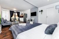 Studio-Apartment mit Balkon