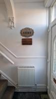 Cosy home with garden and parking, Yorkshire Fox Retreat Mirfield - B&B