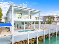 Azul Paradise - Waterfront - Heated Pool - Dock - B&B