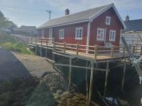 Authentic central located cabin close to Reinebringen Lofoten - B&B Reine
