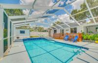 Ocala Retreat with Pool, Grill and Yard - Pets Welcome - B&B