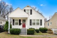 Spacious 4BR Home with Cozy Vibes in Louisville - Chambres d’hôtes Louisville
