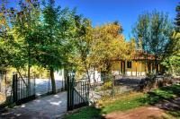 Dual House In Methydrio - B&B