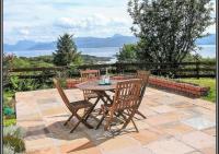 Loch Nibheis - B&B Ardvasar