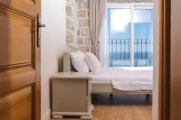 Appartamento con 3 Camere da Letto, Vista Mare e Piscina in Comune