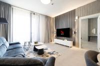 1BR The Modern Al Jada Home by Blue Cloud Holidays - Ferienwohnung