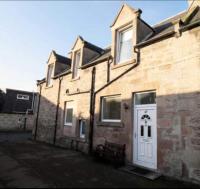 Beautiful 3 bedroom house short walk from the beach - B&B Nairn