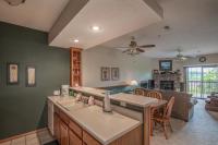 2BR Village At Indian Point 1007 near SDC-Free Tickets Daily up to $500 - Bed and Breakfast Branson