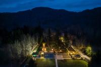 CASA NATURA - charming chalet with hot tub - B&B Tuk Vojni