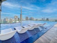 5 Star High Rise Luxury Apartment, Infinity Pool With Stunning Burj View - Brand New Apartment - Chambres d'hôtes Dubaï