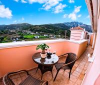 Kalimera Apartments - Cozy Stay in Kokkari, 200m from the Beach - Chambres d'hôtes Kokkári