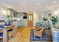 Highfield Lodge - Bed and Breakfast