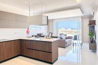 Flat 6 Mellieha Seaview & City view with Terrace, close to Beaches - B&B