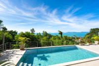The Penthouses, Bangpor Seaview Luxury Apartment - B&B
