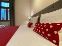 Dali Deluxe , parking, faktura VAT - B&B Koszalin