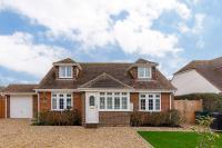 Spacious home for 8 in Witterings - walk to beach - B&B