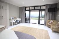 King Room with Mountain View