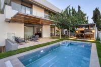 Crystal Sun Luxury Villa by Estia - B&B