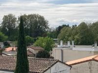 Entre ville et océan, 3 étoiles, lumineux et calme en plein centre-ville - B&B