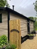 Flying Scotsman Unique Carriage Pet Friendly! Lazy Spa can be available upon request with additional cost of 40 - B&B Bridgend