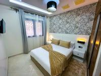 Two-Bedroom Deluxe Apartment with Balcony