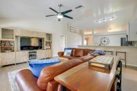 Close to Family Park Home with Screened Lanai! - Chambres d’hôtes Lighthouse Point